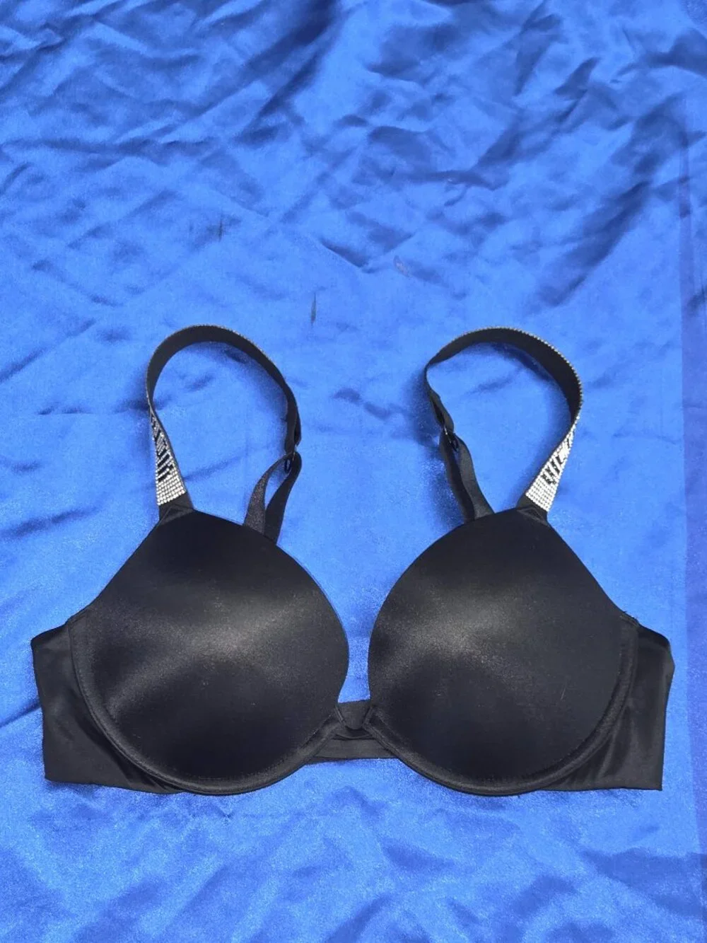 Victoria’s Secret Very Sexy 3 Piece Shine Strap Push Up Bra Thong Garter Set 32C